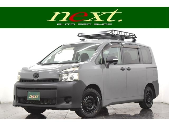 Toyota VOXY 2010 — фото автомобиля 1
