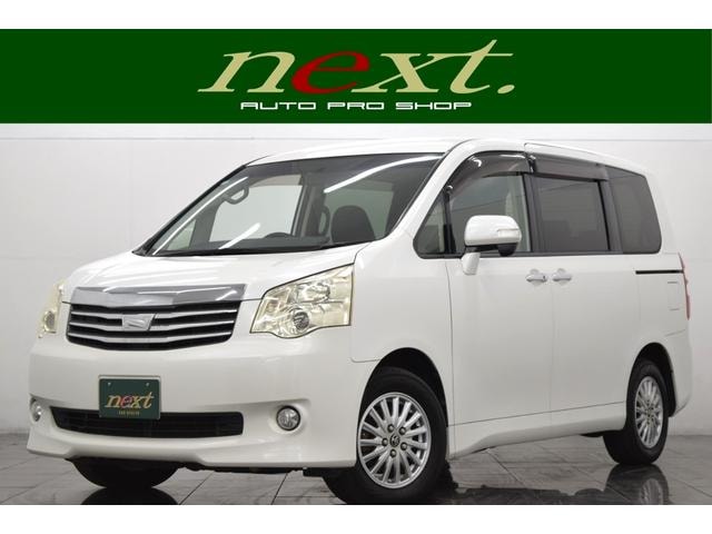 Toyota NOAH 2012 — фото автомобиля