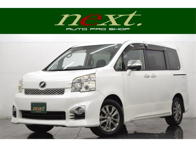 Toyota VOXY 2012 — фото автомобиля
