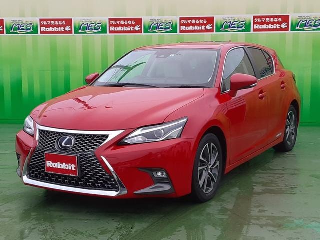 Lexus CT 2018 — фото автомобиля 1