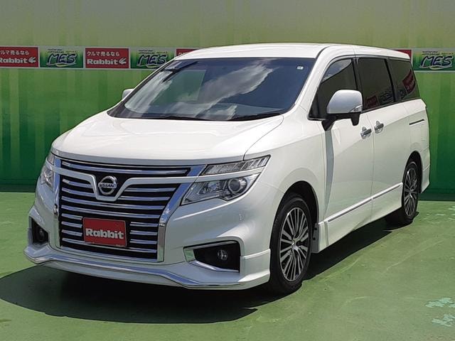 Nissan ELGRAND 2018 — фото автомобиля