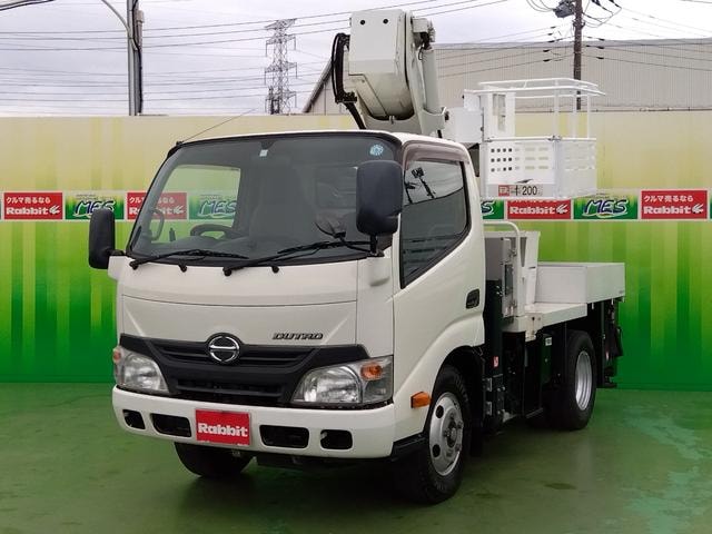 Hino DUTRO 2015 — фото автомобиля 1