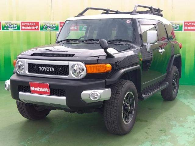 Toyota FJ CRUISER 2014 — фото автомобиля 1