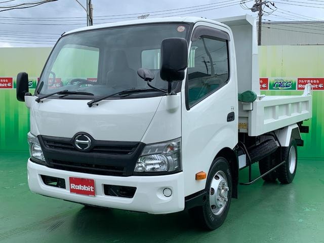 Hino DUTRO 2016 — фото автомобиля 1