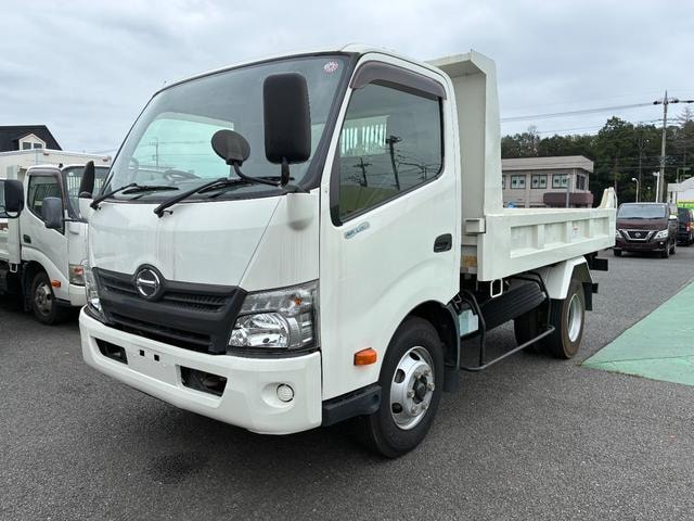 Hino DUTRO 2014 — фото автомобиля 1