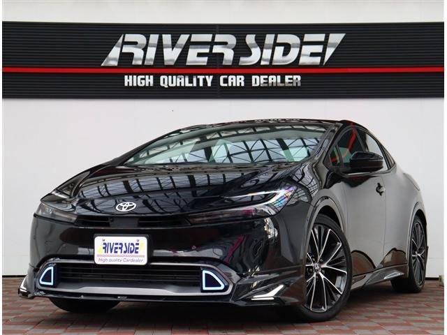 Toyota PRIUS 2023 — фото автомобиля 1