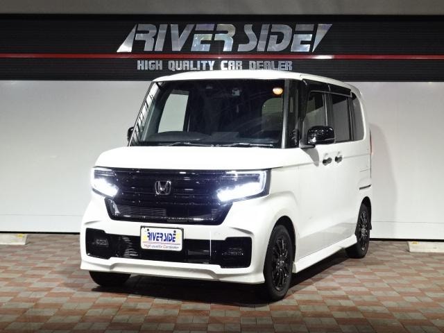 Honda N-BOX CUSTOM 2024 — фото автомобиля 1