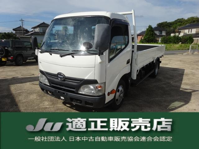 Hino DUTRO 2013 — фото автомобиля 1