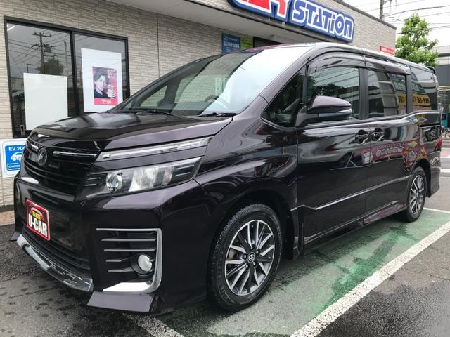 Toyota VOXY 2014 — фото автомобиля 1