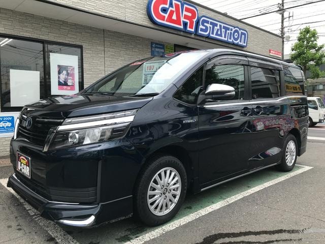 Toyota VOXY 2014 — фото автомобиля 1