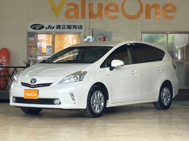 Toyota PRIUS ALPHA 2013 — фото автомобиля 1