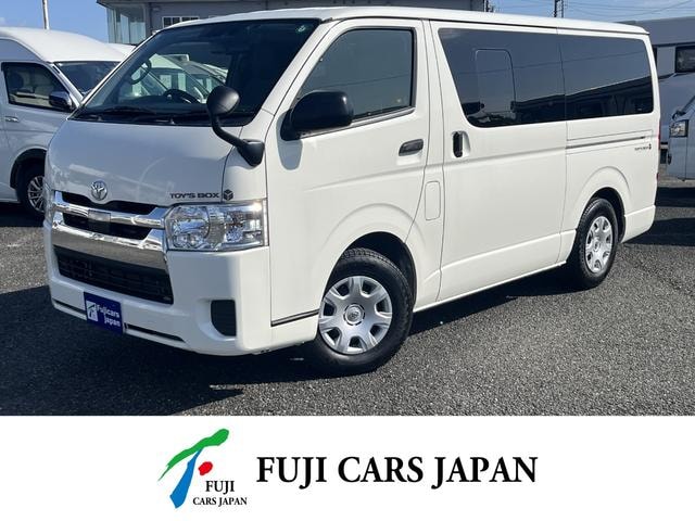 Toyota HIACE VAN 2020 — фото автомобиля 1
