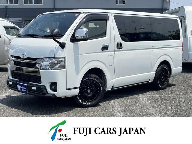 Toyota HIACE VAN 2022 — фото автомобиля 1