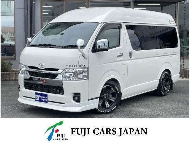 Toyota HIACE VAN 2026 — фото автомобиля