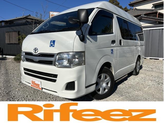 Toyota HIACE VAN 2013 — фото автомобиля
