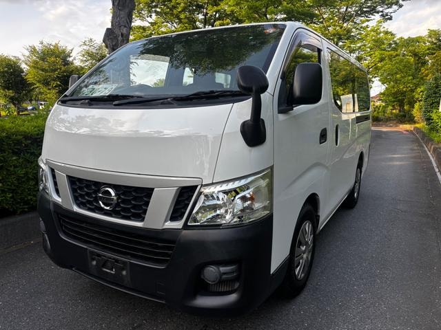 Nissan NV350CARAVAN VAN 2016 — фото автомобиля