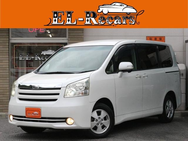 Toyota NOAH 2007 — фото автомобиля 1