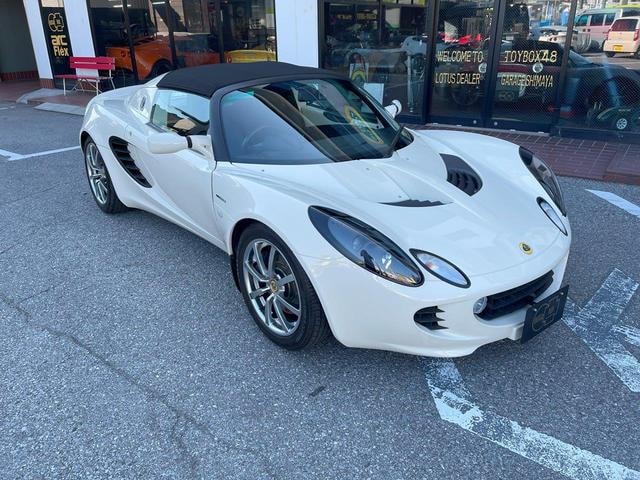 Lotus ELISE 2002 — фото автомобиля