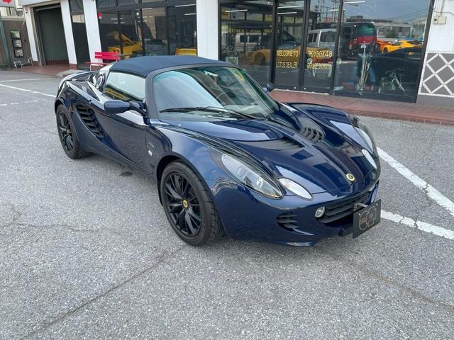 Lotus ELISE 2004 — фото автомобиля