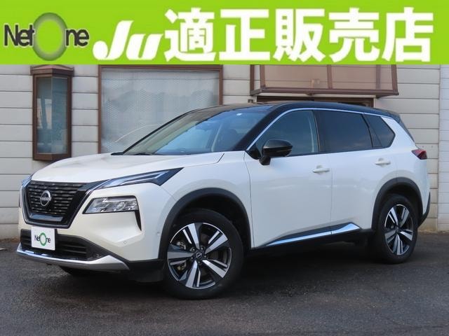 Nissan X-TRAIL 2023 — фото автомобиля 1