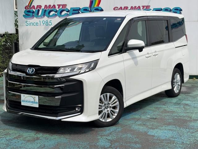 Toyota NOAH 2023 — фото автомобиля 1