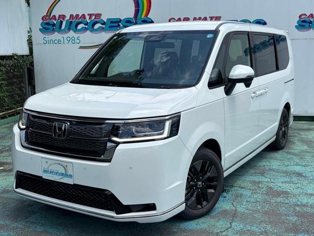 Honda STEPWAGON 2026 — фото автомобиля 1