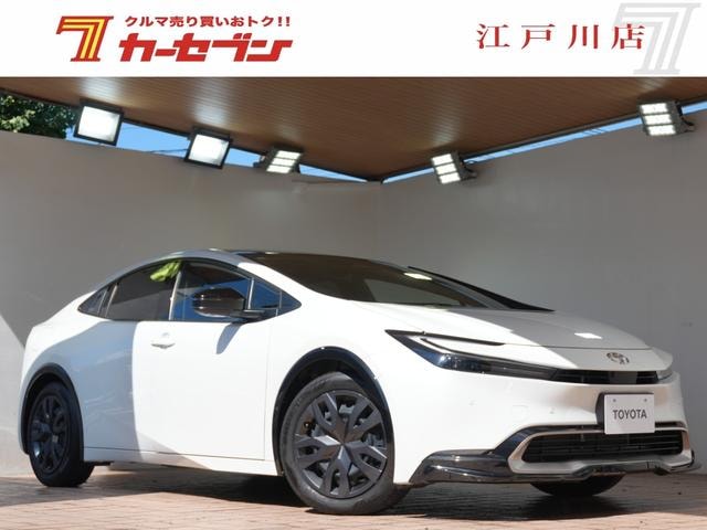 Toyota PRIUS 2024 — фото автомобиля