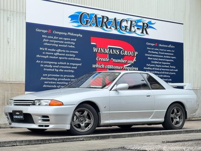 Nissan SKYLINE 1993 — фото автомобиля