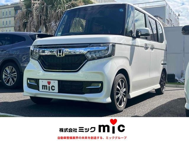 Honda N-BOX CUSTOM 2017 — фото автомобиля 1