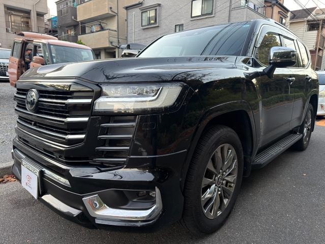 Toyota LAND CRUISER 2023 — фото автомобиля