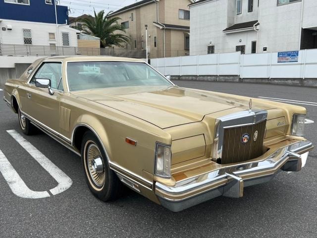 Lincoln MARK V 1978 — фото автомобиля 1
