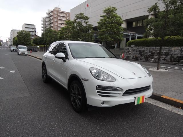 Porsche CAYENNE 2013 — фото автомобиля 1