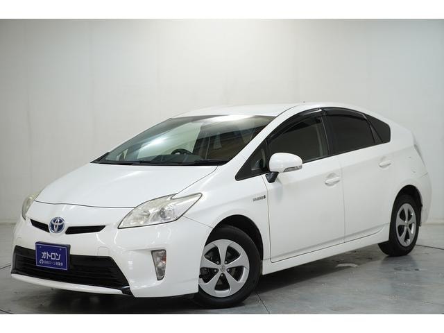 Toyota PRIUS 2013 — фото автомобиля 1