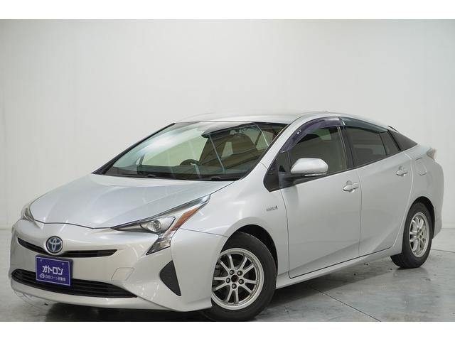 Toyota PRIUS 2017 — фото автомобиля 1