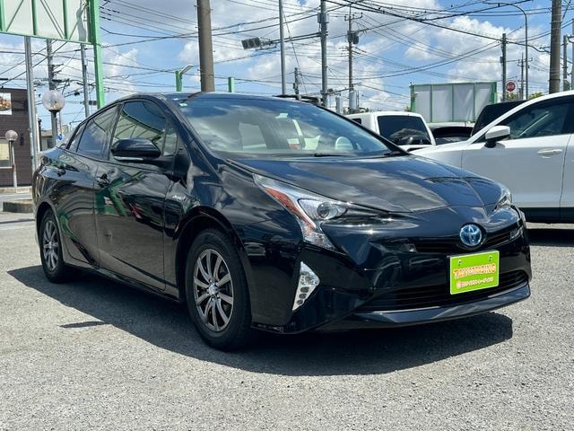 Toyota PRIUS 2017 — фото автомобиля 1