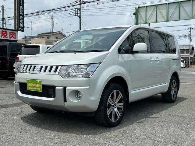 Mitsubishi DELICA D:5 2017 — фото автомобиля