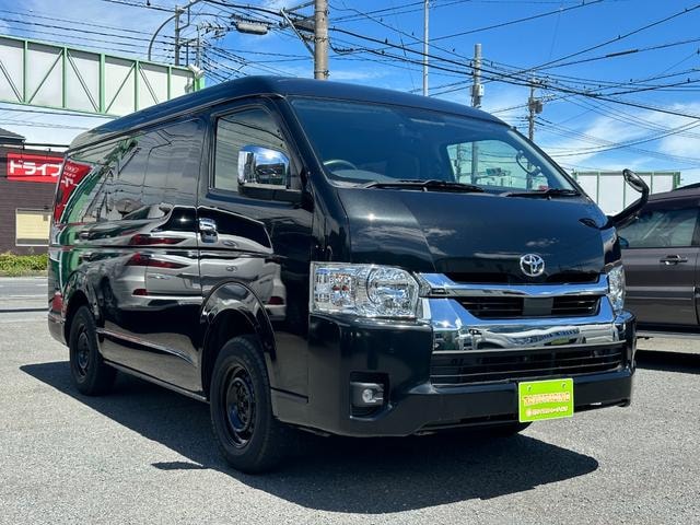 Toyota HIACE WAGON 2023 — фото автомобиля