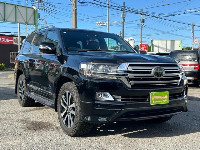 Toyota LAND CRUISER 2017 — фото автомобиля