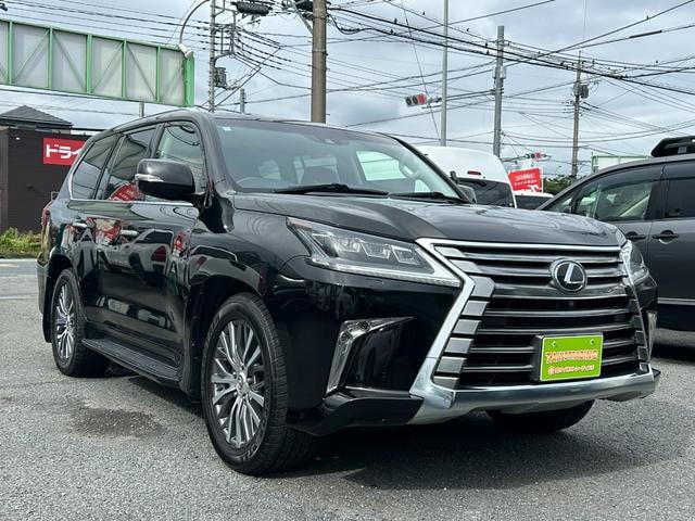 Lexus LX 2016 — фото автомобиля