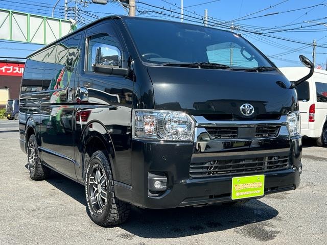 Toyota HIACE VAN 2023 — фото автомобиля