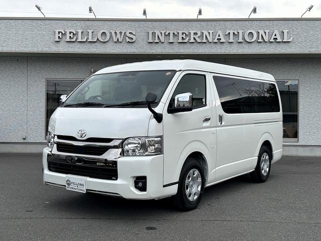 Toyota HIACE VAN 2026 — фото автомобиля