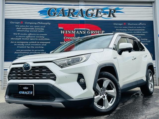 Toyota RAV4 2020 — фото автомобиля