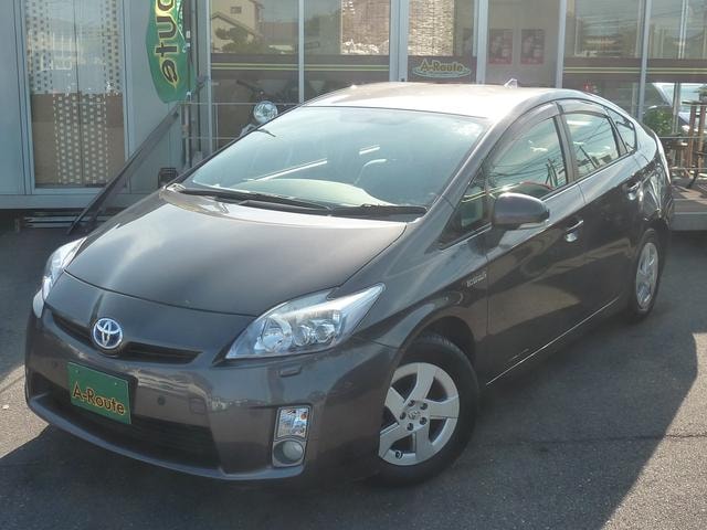 Toyota PRIUS 2011 — фото автомобиля 1