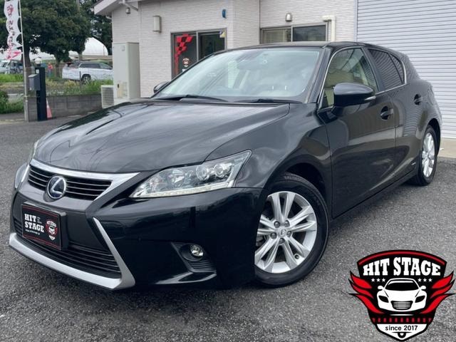 Lexus CT 2015 — фото автомобиля 1