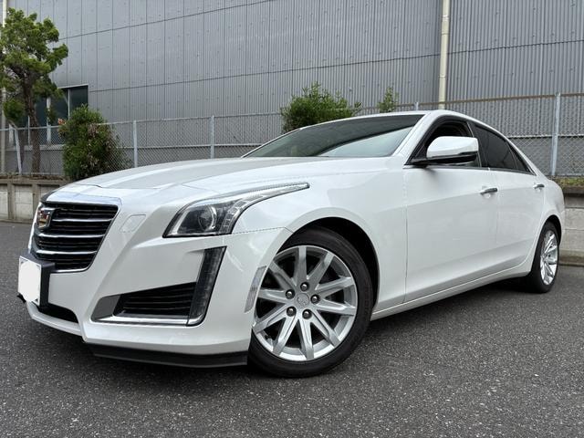 Cadillac CTS 2015 — фото автомобиля 1