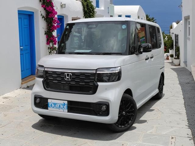 Honda N-BOX CUSTOM 2025 — фото автомобиля