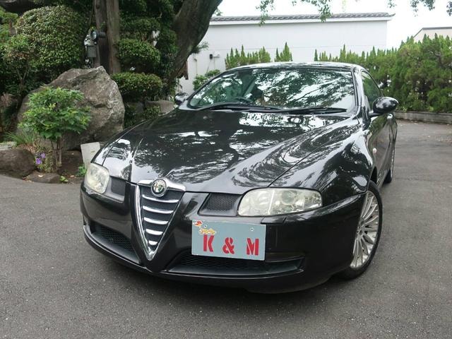 Alfa Romeo ALFA GT 2004 — фото автомобиля