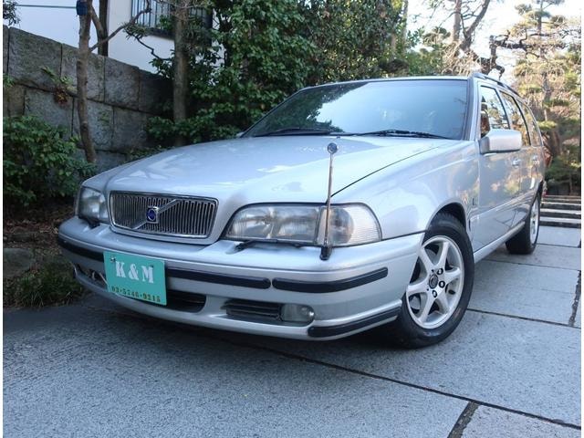 Volvo V70 2000 — фото автомобиля 1