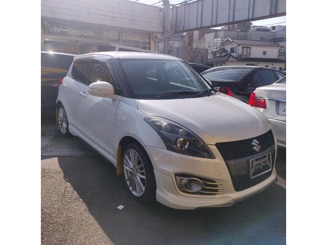 Suzuki SWIFT SPORT 2012 — фото автомобиля 1