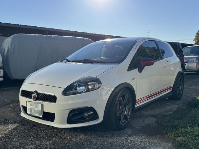 Abarth GRANDE PUNTO 2009 — фото автомобиля